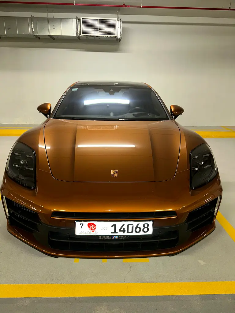 Porsche Panamera 2025 — photo 1 of 9