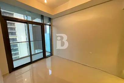 CITY LIVING | SPACIOUS LAYOUT | WELL- MAINTAINED