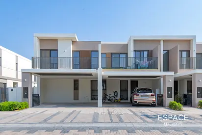 Single Row | Landscaped | Park View