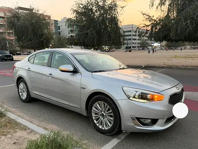 KIA CADENZA 2015 ..GCC..PASS IN RTA ..URGENT SALE