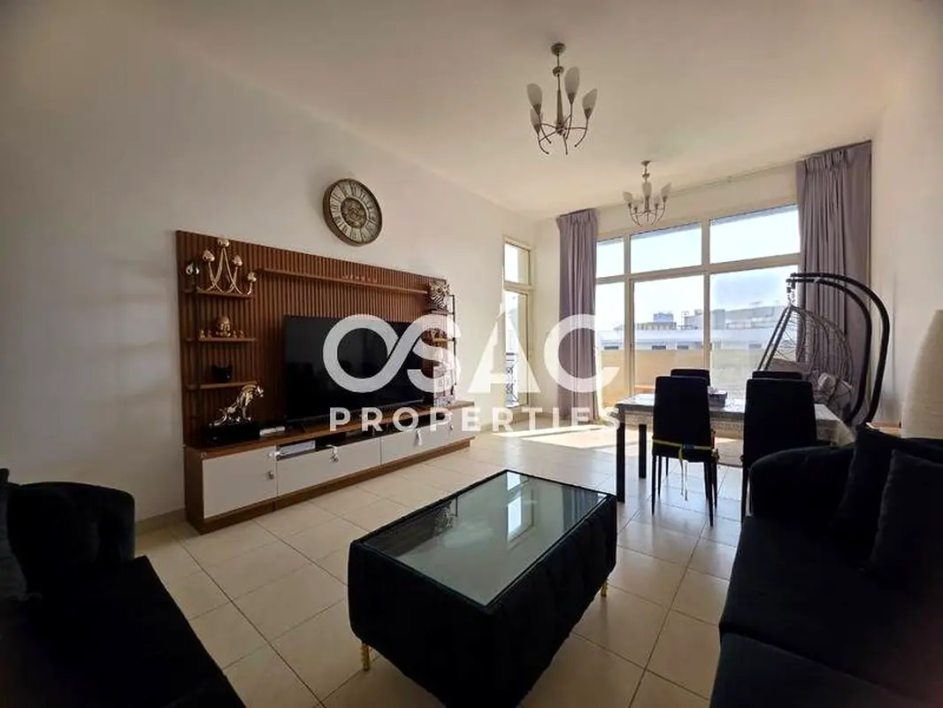 STUNNING APARTMENT| HUGE LAYOUT | FULLY FURNISHED