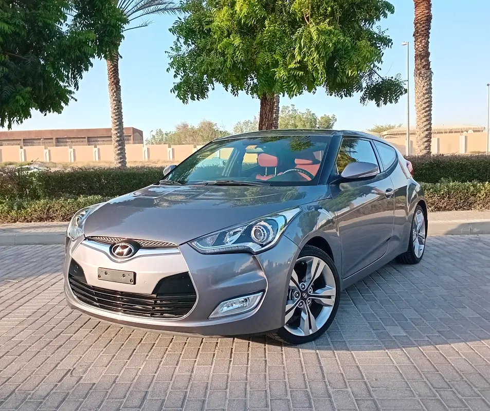 Hyundai Veloster 2014 — photo 1 of 19