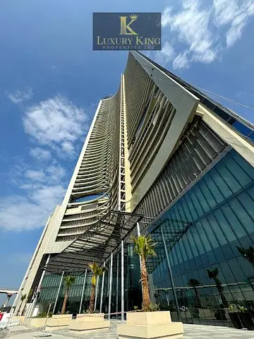 Premium location | Vacant | Modern