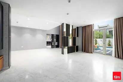 Spacious |Large Layout| Available