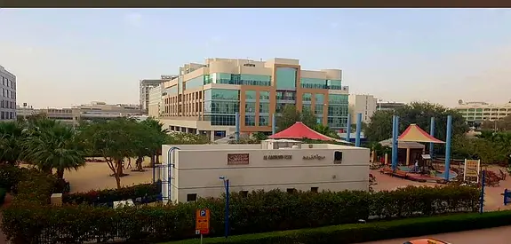 Beautiful 3BHK Apartment Close To Park & Metro