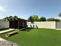 Single Row 3BHK + Study | Upgraded | Private Garden