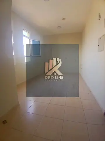 استوديو مميز بموقع هادئ وقريب من الخدمات، مزوّد بـ تكييف مركزي وغاز مركزي، مناسب للسكن المريح وبسعر ممتاز. الإيجار السنوي 19,000 درهم فقط، على 4 دفعات