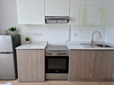 Newly Upgraded / Fully Furnished / Vacant