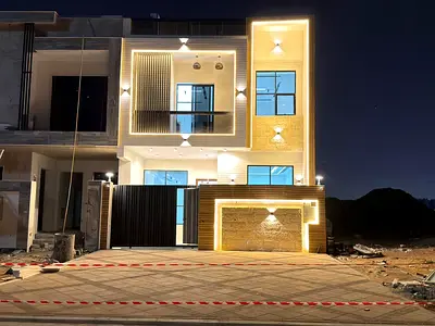 🏠للبيع فيلا في الياسيمن عجمان _ 4 غرف ماستر ومجلس وصاله _ بسعر شامل رسوم _  ( طابقين + روف ) موقع مميز بجانب حدبقه الحميديه والمسجد