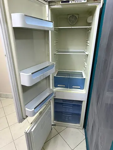 BOSCH Used Refrigerator (Bottom Freezer) good working condition