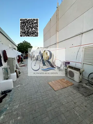 متاح للإيجار سكن عمال مميز في الصناعية 1، بموقع حيوي قريب من المناطق الصناعية والخدمات الأساسية