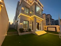 For sale in Al-Haliyo 2: a villa with five bedrooms, a majlis, a living room, a ground floor, a firs