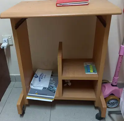Computer table