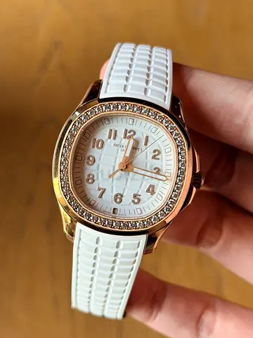Patek Philippe  aquanaut 5269/200r white