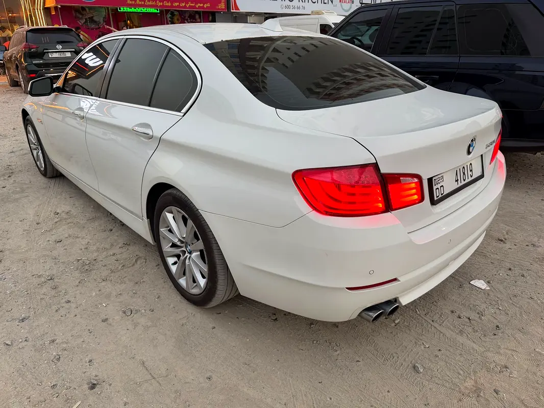 BMW 5-Series 2013 — photo 1 of 11