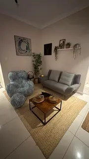 Two-bedroom apartment with a living room, furnished with hotel-style furniture – high-end finishin