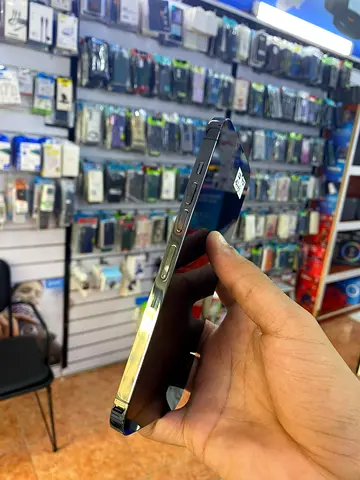 Used iPhone 13 Pro Max 128 gb - Good Condition, Unlocked