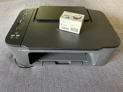 Canon PIXMA All-in-One Printer (with new color ink cartridge)