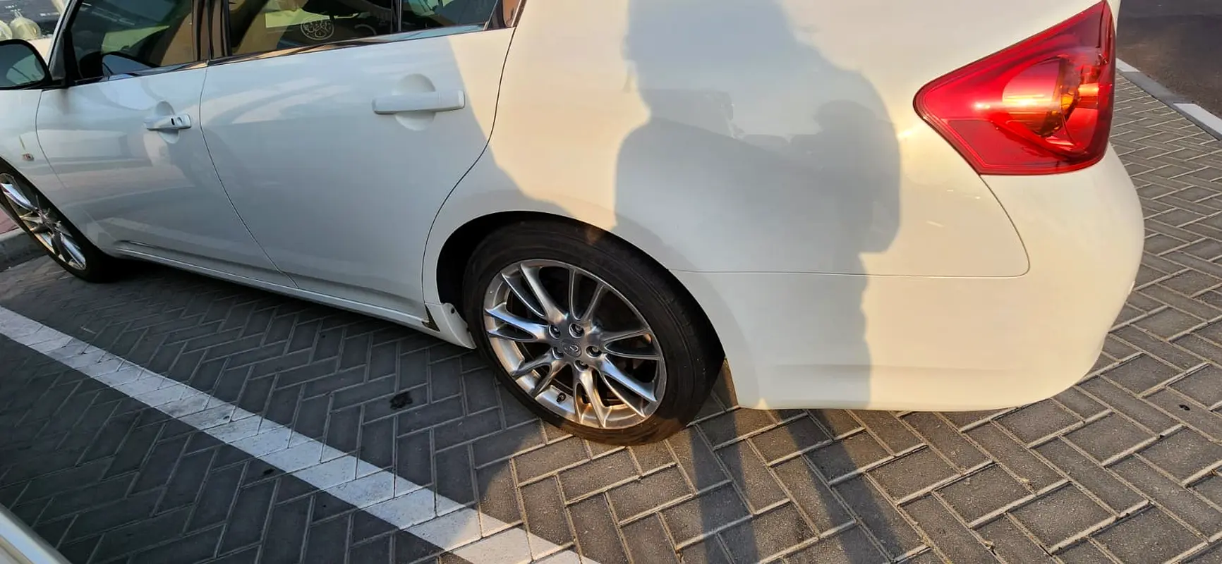 Infiniti G25 2014 — photo 1 of 14
