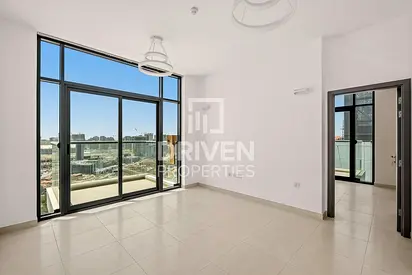 Bright and Spacious Living | Modern Unit | Vacant