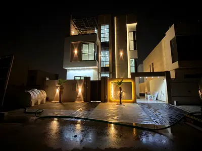 🏠 فيلا للبيع في منطقة الحليو 2 عجمان : 5 غرف نوم ماستر ومجلس وصاله  بتصميم عصري بتشطيب فاخر _ تملك حر لجميع الجنسيات
