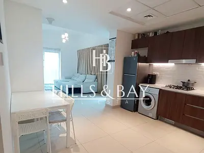 FULLY FURNISHED ll VACANT SOON ll CHILLER FREE