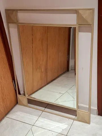 Wall mounting mirror