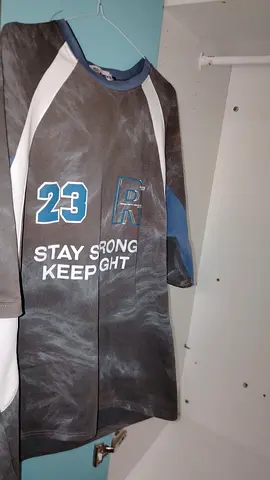 Casual long-sleeve sports tunic with Stay Strong Keep Right print - size unknown