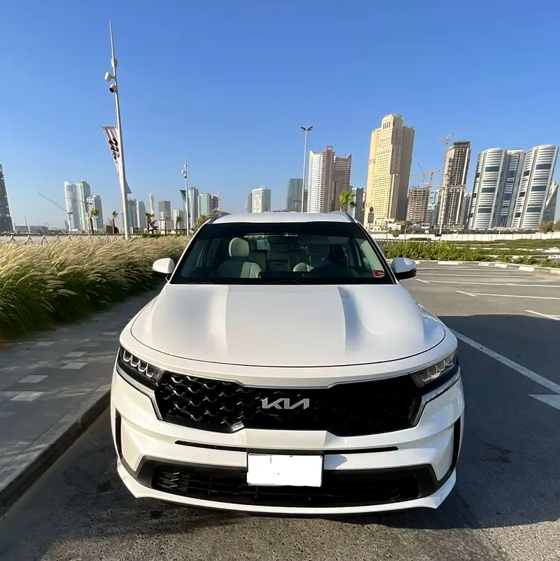 Kia Sorento 2022 — photo 1 of 14