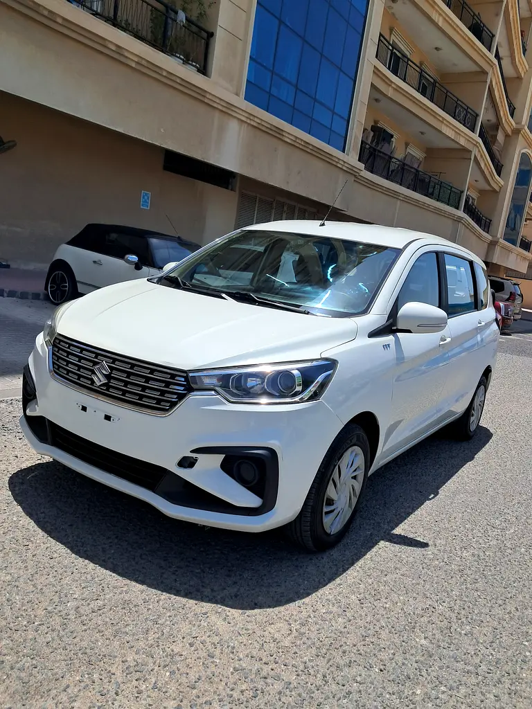 Suzuki Ertiga 2021 — photo 1 of 10