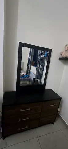 Wooden Dresser with Mirror and 4 Drawers - Good Condition