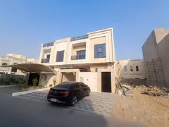 Townhouse in Al-Haliyo 2 for sale, 5 master bedrooms, living room, majlis, kitchen, and maid's room