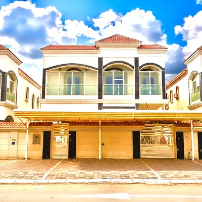 🏡 فيلا أول ساكن للإيجار في الروضة 2 – عجمان | موقع مميز بجانب المسجد ✨ مكونة من 5 غرف مجلس وصالة