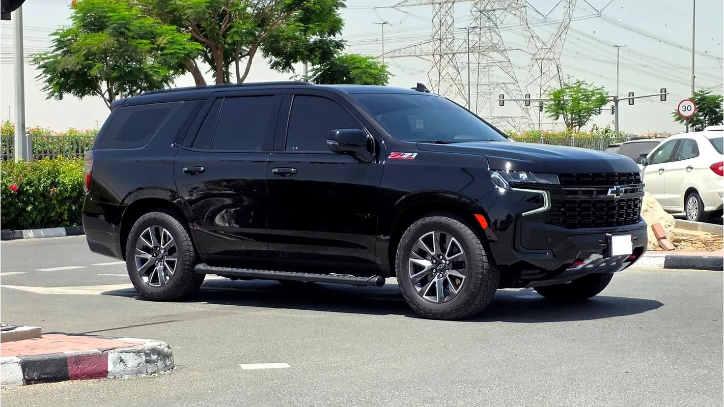 Chevrolet Tahoe 2024 — photo 1 of 20