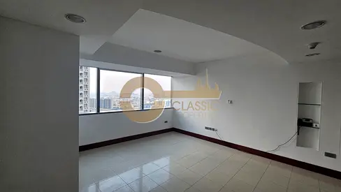 High-Floor 2 BR | Downtown City View | Vacant