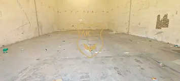 Cheap warhouse in good condition