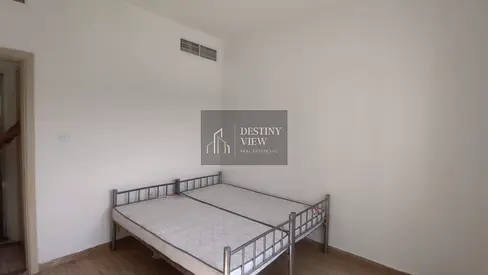 Lavish 1BHK Apartment | Near Westminster School | Family Building 🏡