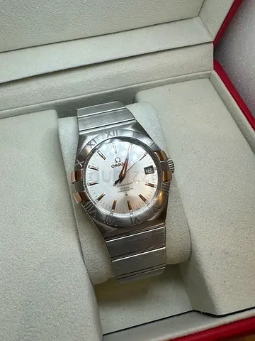Constellation : Automatic Co-Axial Chronometer (Cal. 2500))