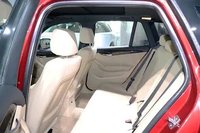صورة 10 لـ 2011 BMW X1