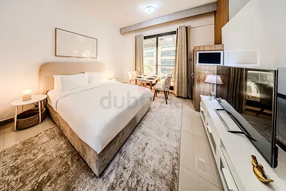 Bright Studio in Escan Tower, For 2, Dubai Marina