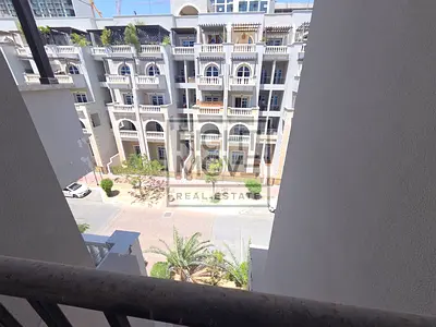 STUDIO FOR RENT IN KENSINGTON MANOR