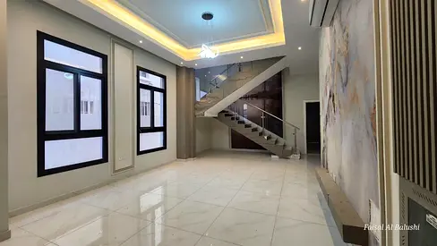 For rent in Al Yasmin, a commercial villa with 5 master bedrooms, a majlis, a living room, a kitchen, and a maid's room.