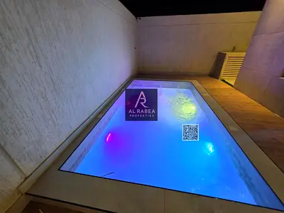 Ready-to-move-in villa with a private family pool, 4 bedrooms and a living room, at a very special