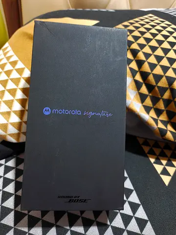 Motorola Signature - Just open box...512 gb