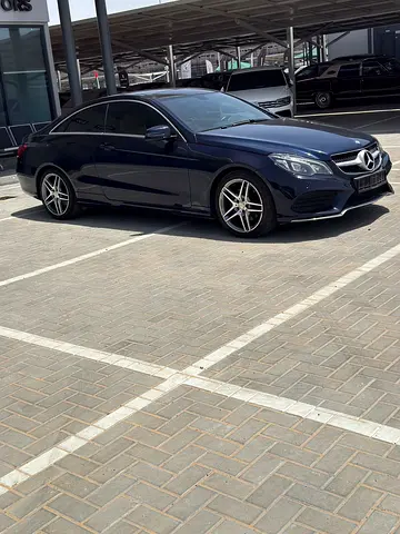 2015 Mercedes-BENZ E-CLASS photo 4
