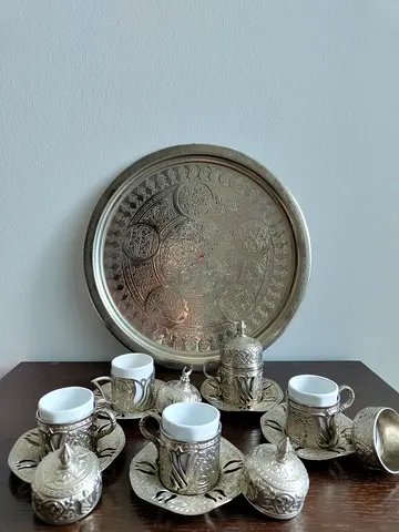 Set of cups