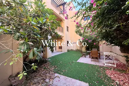 Large Garden | Unfurnished | Vacant Now