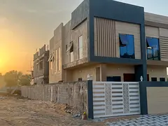 🏡 For rent a villa in Al Helio, Ajman, 5 master bedrooms, a living room and a hall, located in a 