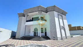 Seih Al Ghubb 5 BR Villa