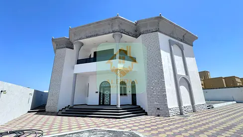 Seih Al Ghubb فيلا فاخرة بـ 5 غرف نوم
